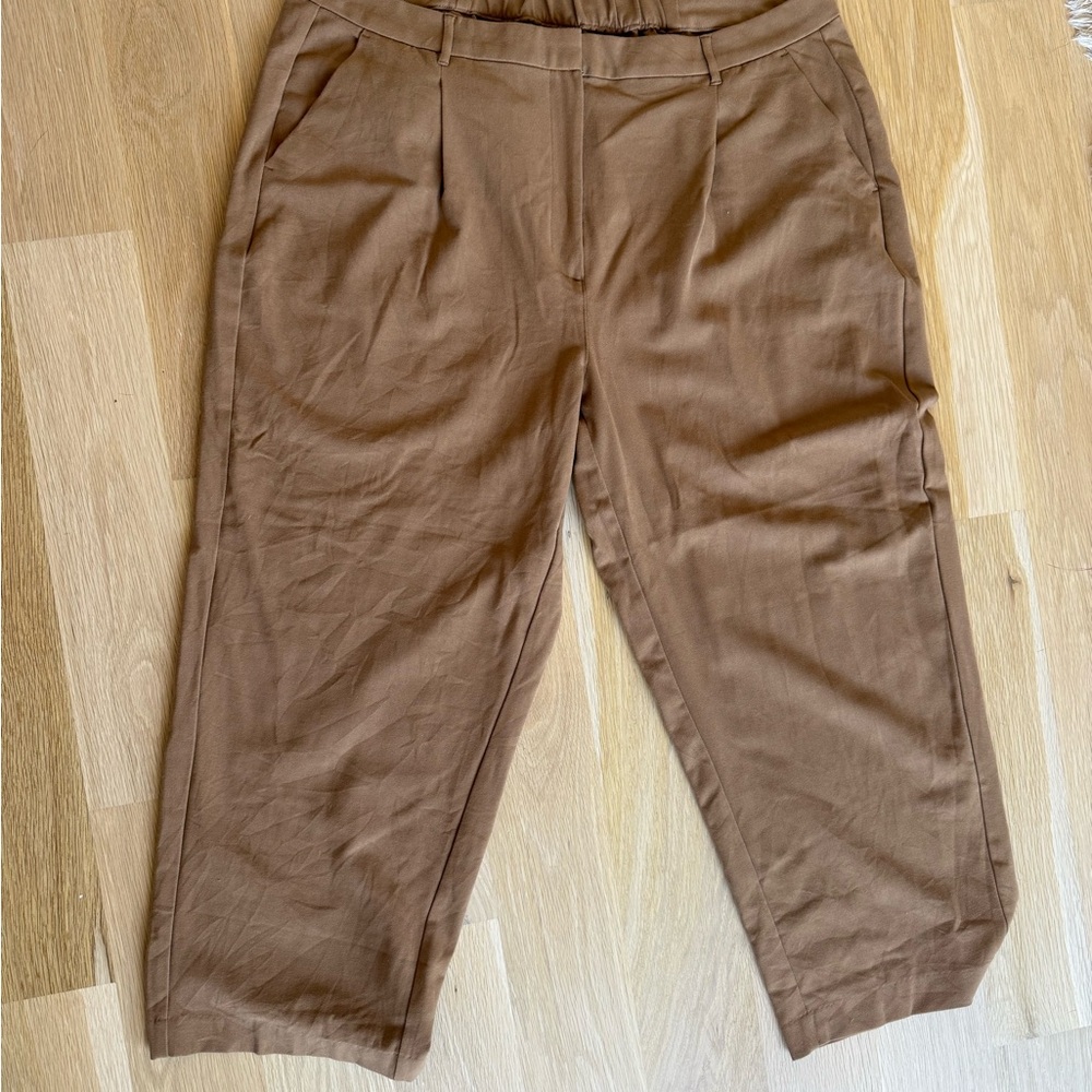 Old Navy Brown Cropped Trousers
